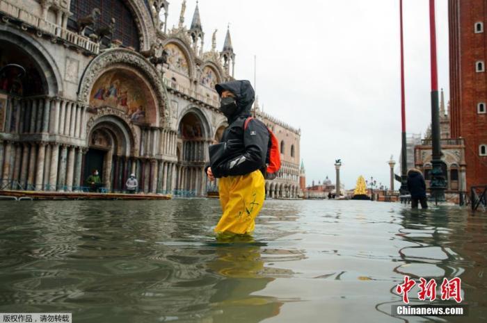 防洪系统未能及时启动 意大利威尼斯再遭水淹