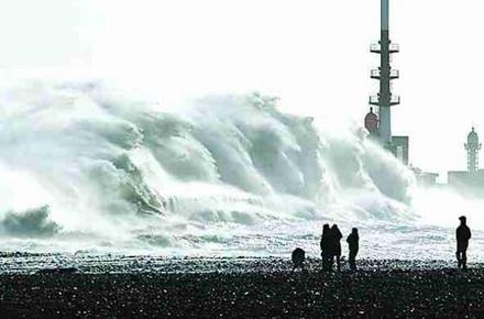 风暴“巴贝特”影响欧洲 已致英国3人死亡