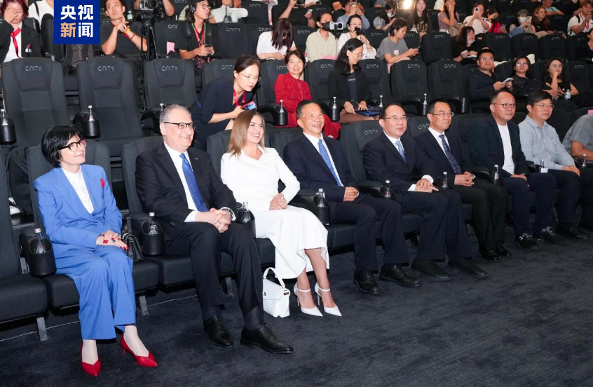 中俄合拍电影《红丝绸》在北京首映