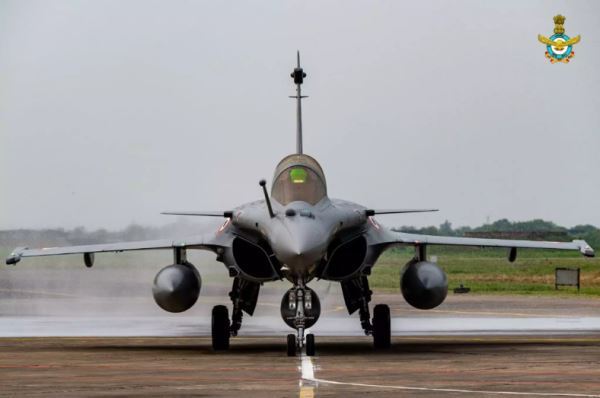 印度第二批阵风战机将从法国直飞印度