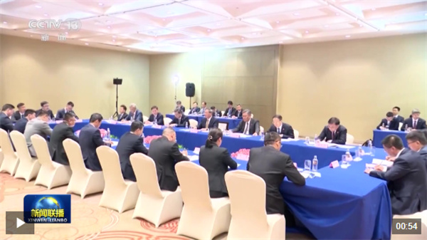 李强出席在巴西中资企业座谈会